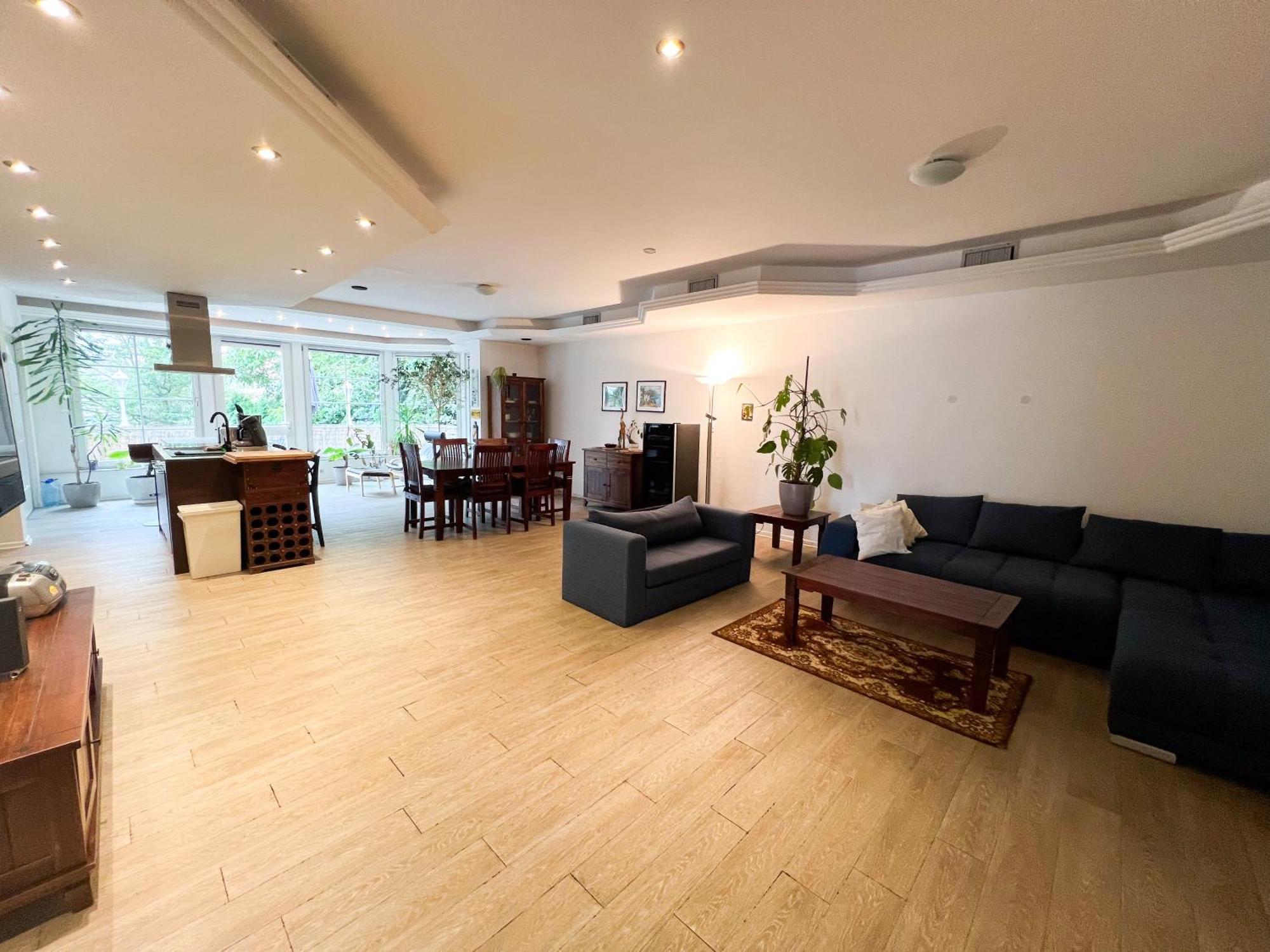 Grosse & Voll Ausgestattete Apartments, Studios, Doppelzimmer, Workspace, Parkplatz, Netflix, Prime & Schnelles Wifi In Ruhiger Lage Mit Garten Rudolstadt Exterior foto