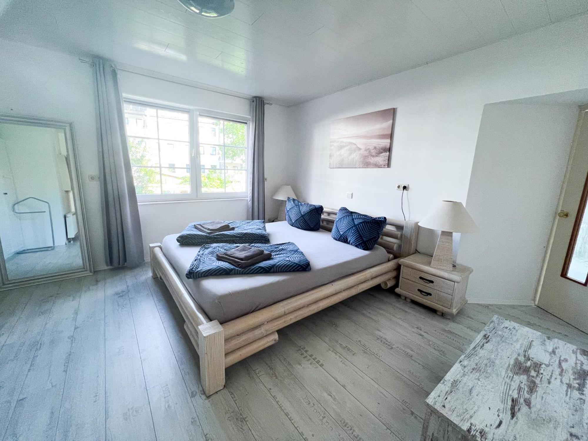 Grosse & Voll Ausgestattete Apartments, Studios, Doppelzimmer, Workspace, Parkplatz, Netflix, Prime & Schnelles Wifi In Ruhiger Lage Mit Garten Rudolstadt Exterior foto